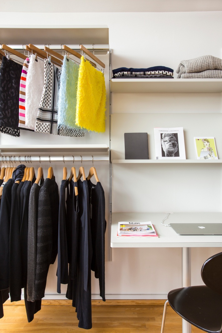 Schlafzimmer- und Garderobensysteme | Galerie | Regalsystem 606 | Vitsœ Schlafzimmer- und Garderobensysteme | Galerie | Regalsystem 606 | Vitsœ
