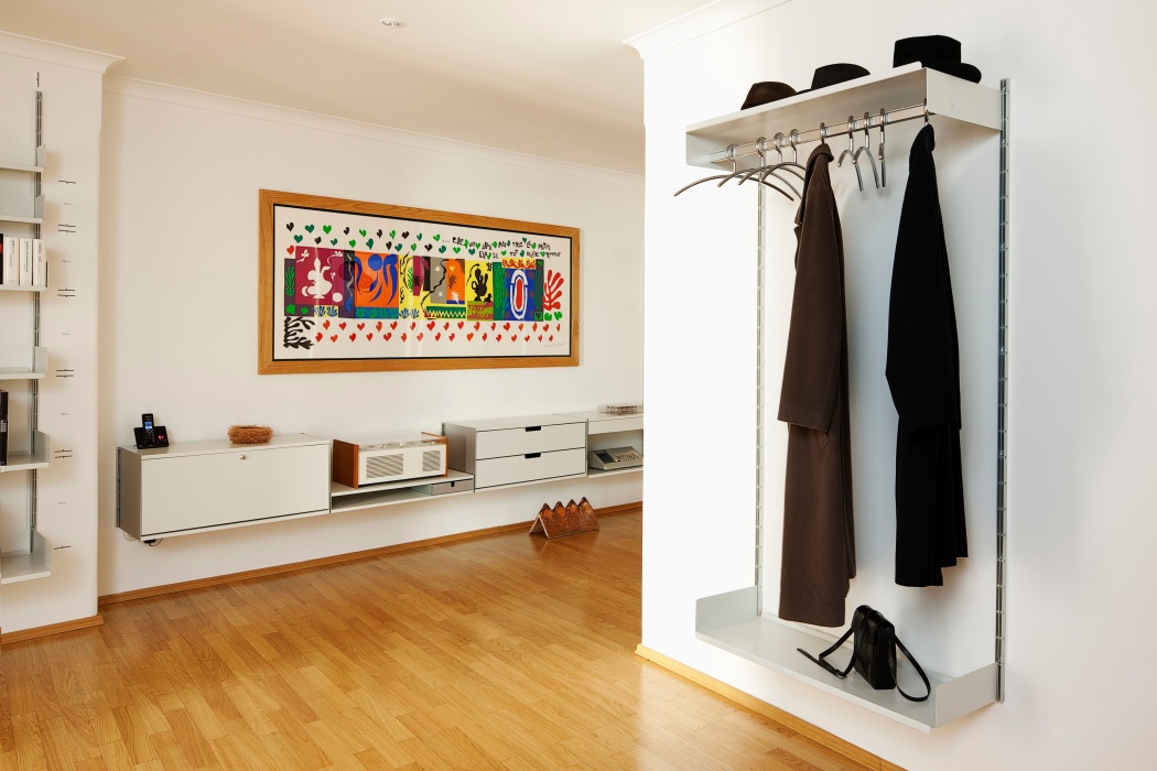 Hats, coats, bags, phone and music are all accommodated in this hallway