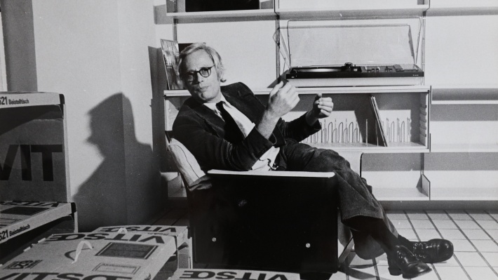 Dieter Rams in the 620 Chair Programme, and 621 Tables in their packaging from 1962.