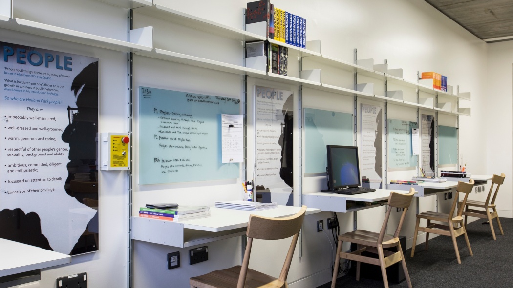 Specifying the 606 Universal Shelving System in a school or office space makes it future proof. Add more desks if necessary, or replace desks with shelves if storage is needed