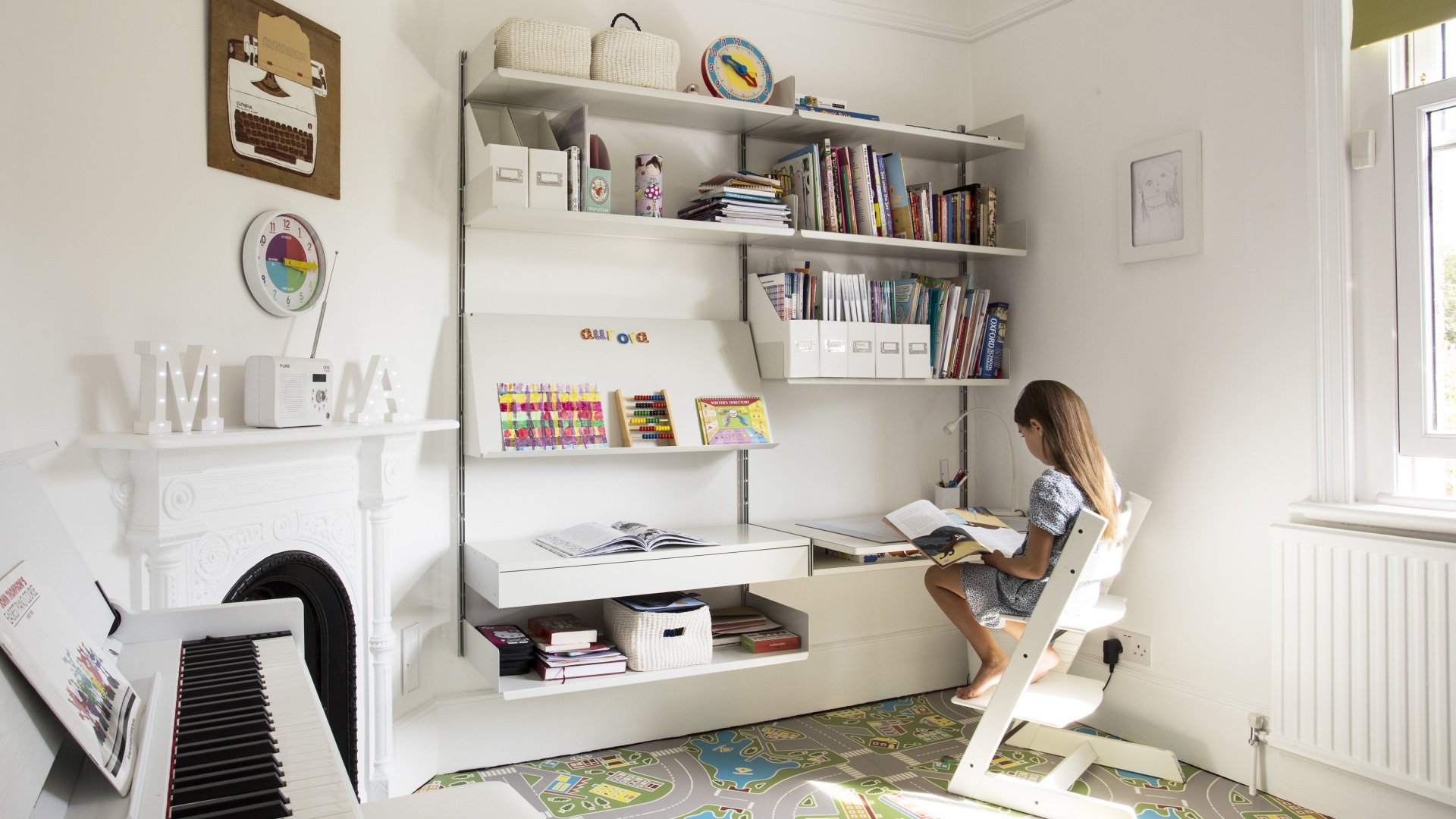 Shelves and prices | 606 Universal Shelving System | Vitsœ