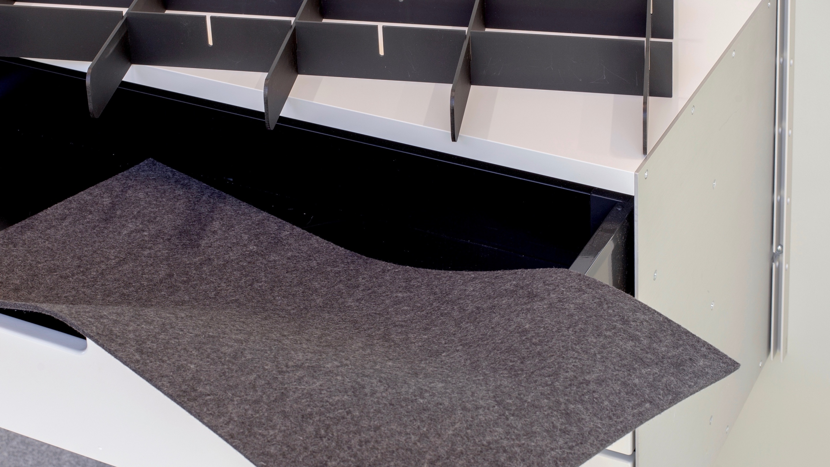 シェルフと価格 | 606 ユニバーサル・シェルビング・システム | Vitsœ