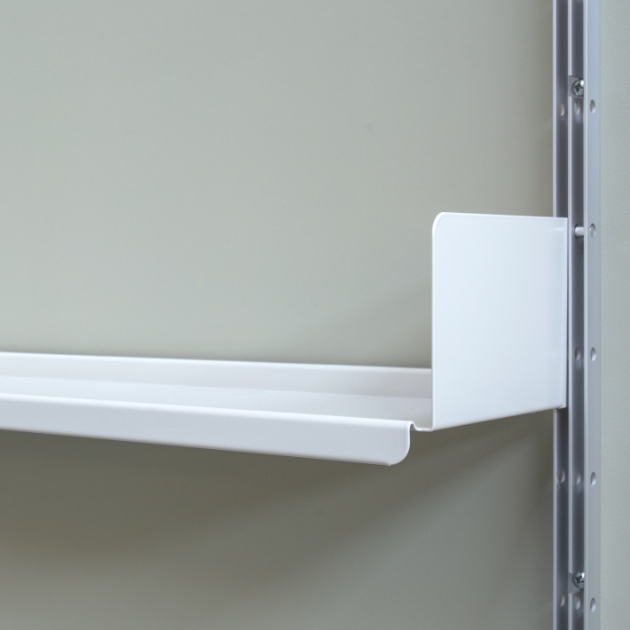 Shelves and prices | 606 Universal Shelving System | Vitsœ