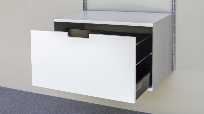 Floating cabinet, one-drawer. Vitsœ 606 modular shelving system, Designer Dieter Rams