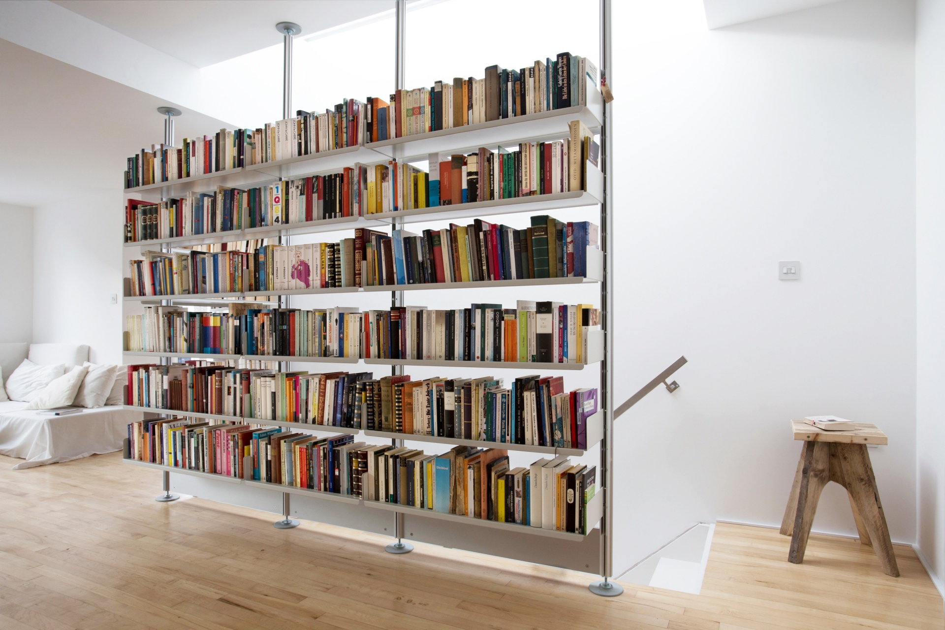 Gallery | 606 Universal Shelving System | Vitsœ