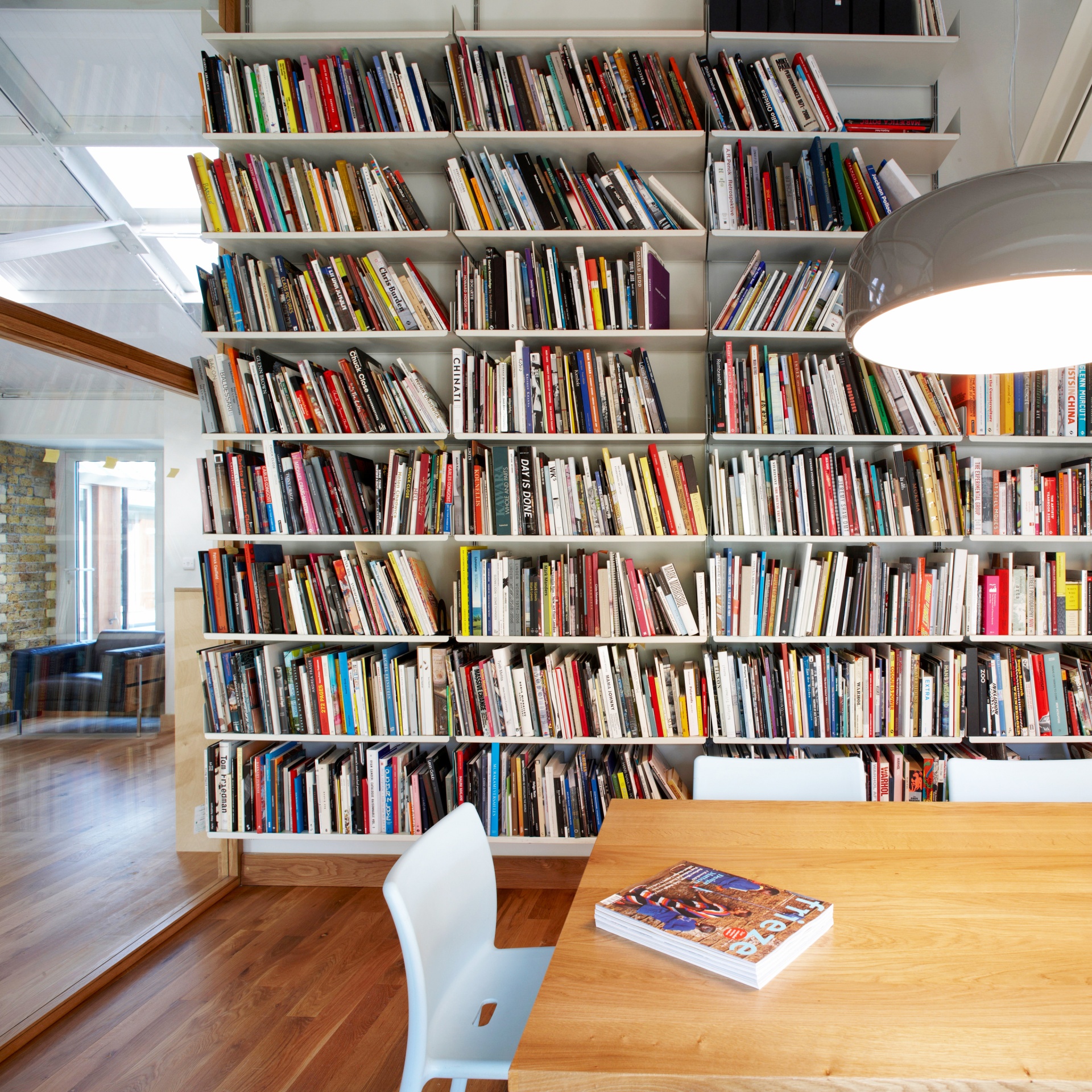Library with 606 Universal Shelving System