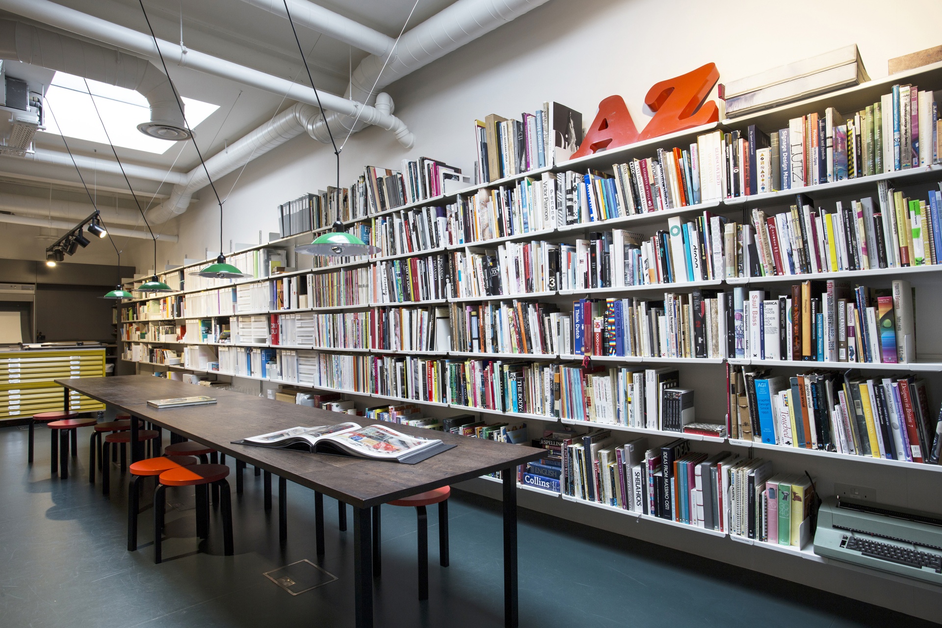 Library with 606 Universal Shelving System