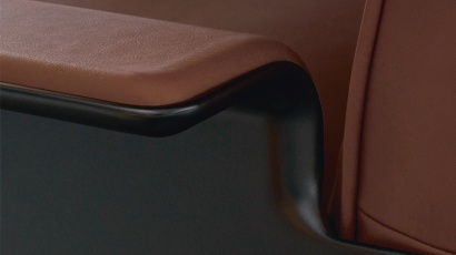 Armchair shell in black, leather, colour cinnamon