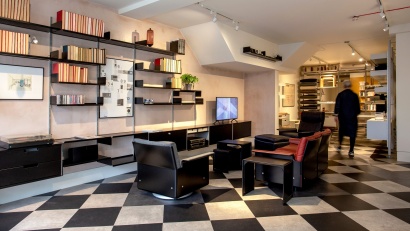 Royal Leamington Spa shop in Regent Street, 606 Shelving in black and 620 Chairs.
