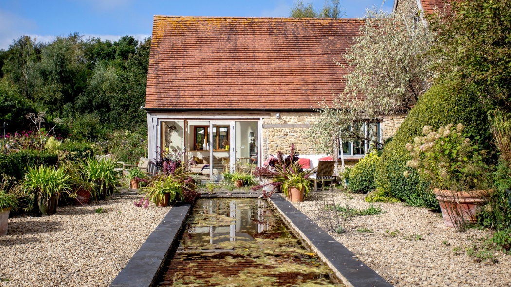 Studio Levien house and gardens in Somerset, England