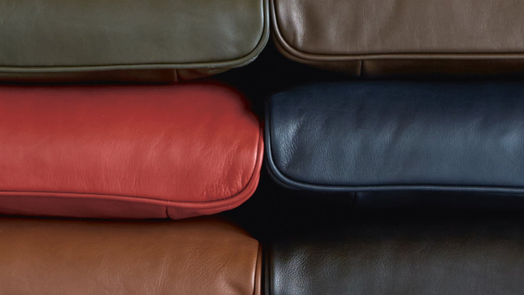 Full-grain leather for 620 Chair cushions: Olive brown, Chocolate, Red, Midngiht, cinnamon and black