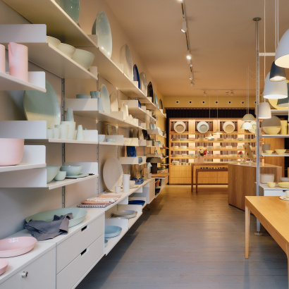 Mud Australia Islington in London shop interior